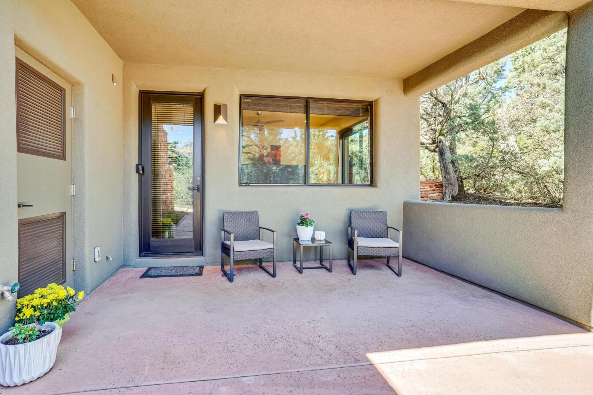 Sedona Couples Retreat With Patio Walk To Trails! Apartment Екстериор снимка