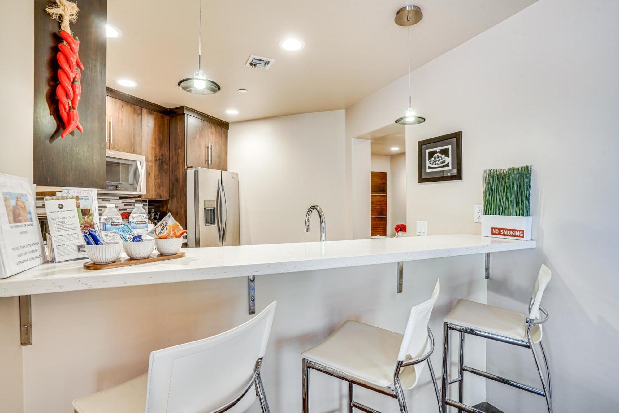 Sedona Couples Retreat With Patio Walk To Trails! Apartment Екстериор снимка